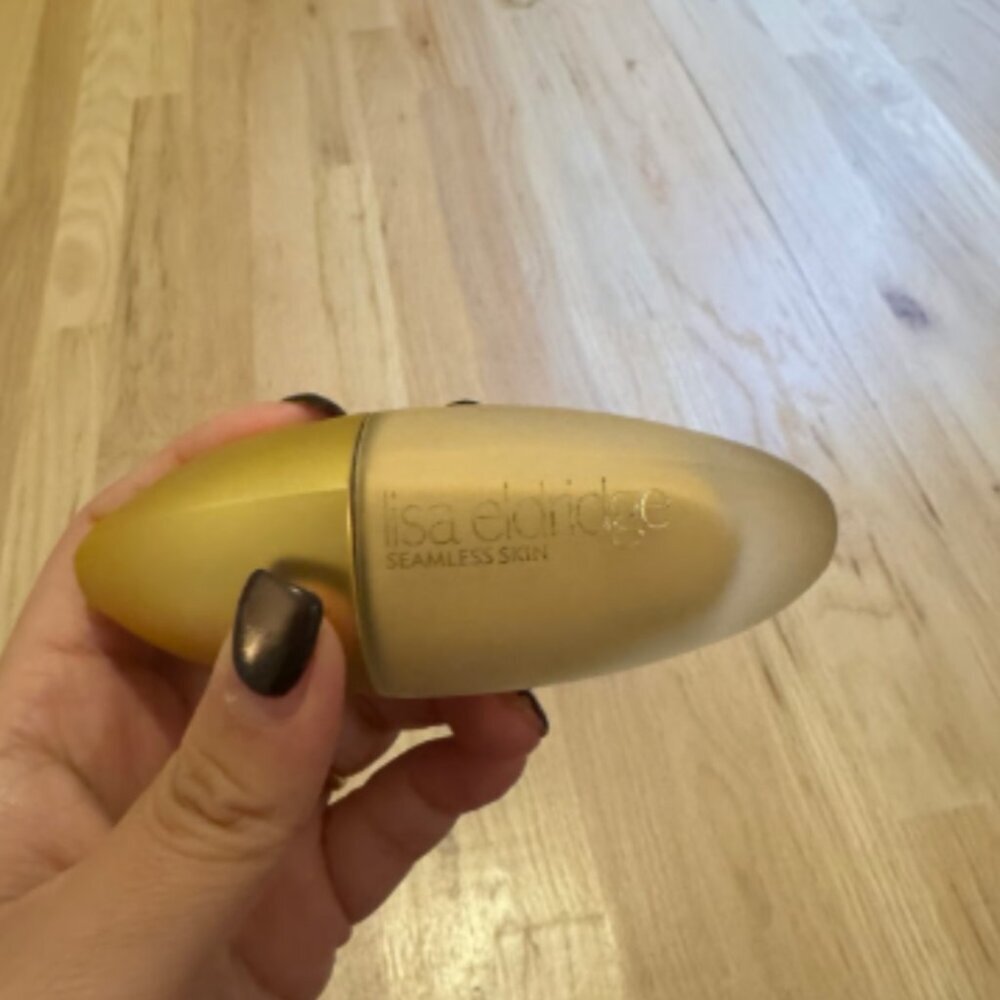 Lisa Eldridge Seamless Skin Foundation No 8 (80% left) Used